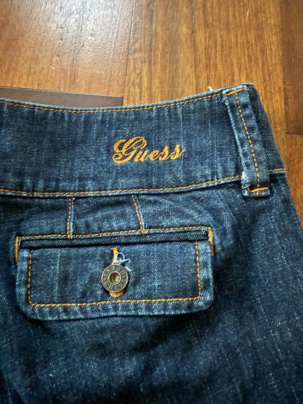 Vintage GUESS Jeans Y2K Low Rise Double Button Denim Jean Shorts - Picture 7 of 9